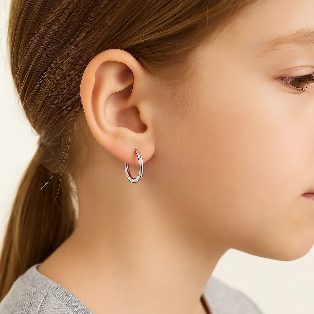 Argolla De Plata Para Niñas Lisa De 14mm - Aros Desde Bebé – Joyería Infantil en Oro 18k y Plata 925