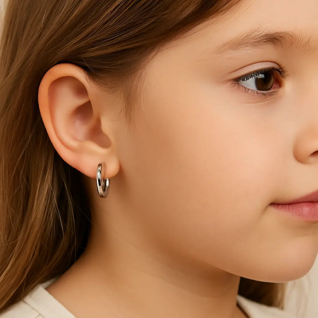 Argollas De Plata Para Niña Corte Cuadrado de 12 mm - Aros Desde Bebé – Joyería Infantil en Oro 18k y Plata 925