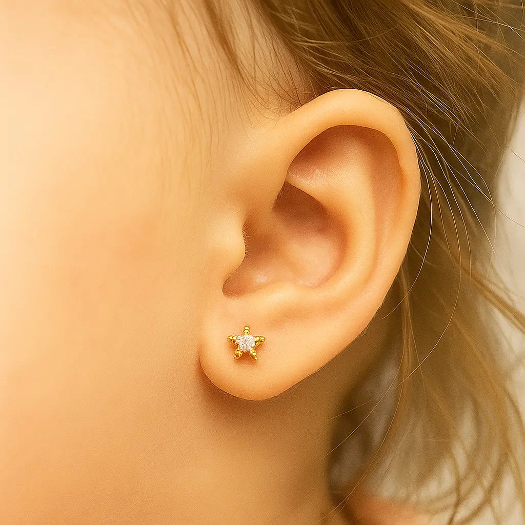 Aros De Bebé Estrella y Circón Plata Ley 925 4mm - Aros Desde Bebé – Joyería Infantil en Oro 18k y Plata 925