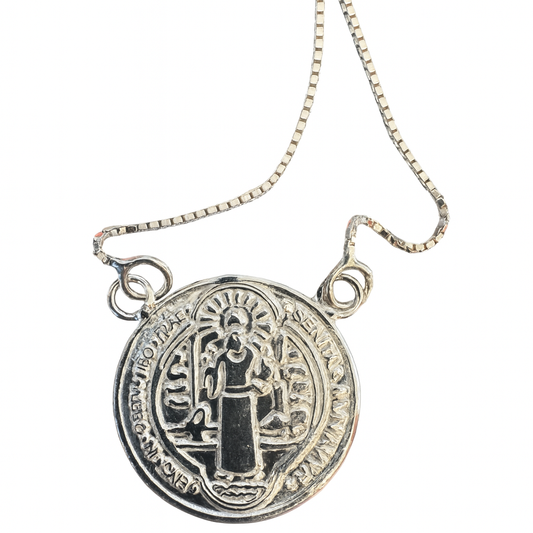 Collar Medalla De San Benito