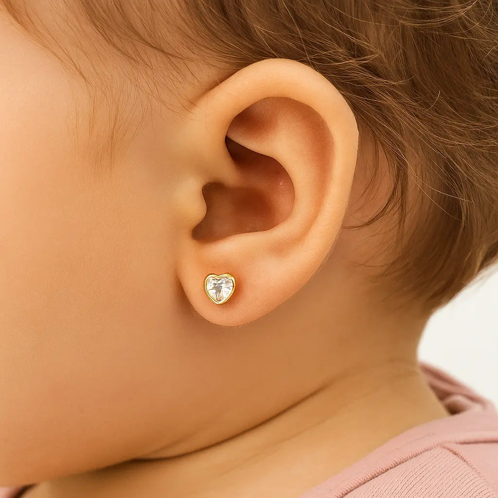 Aro de Bebé Corazon Circón Plata Ley 925 - Aros Desde Bebé – Joyería Infantil en Oro 18k y Plata 925