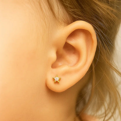 Aros De Bebé Estrella y Circón Plata Ley 925  4mm - Aros Desde Bebé – Joyería Infantil en Oro 18k y Plata 925