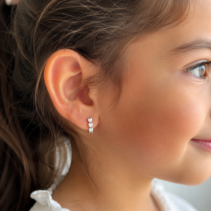 Aros click plata 925 con corazones de circones