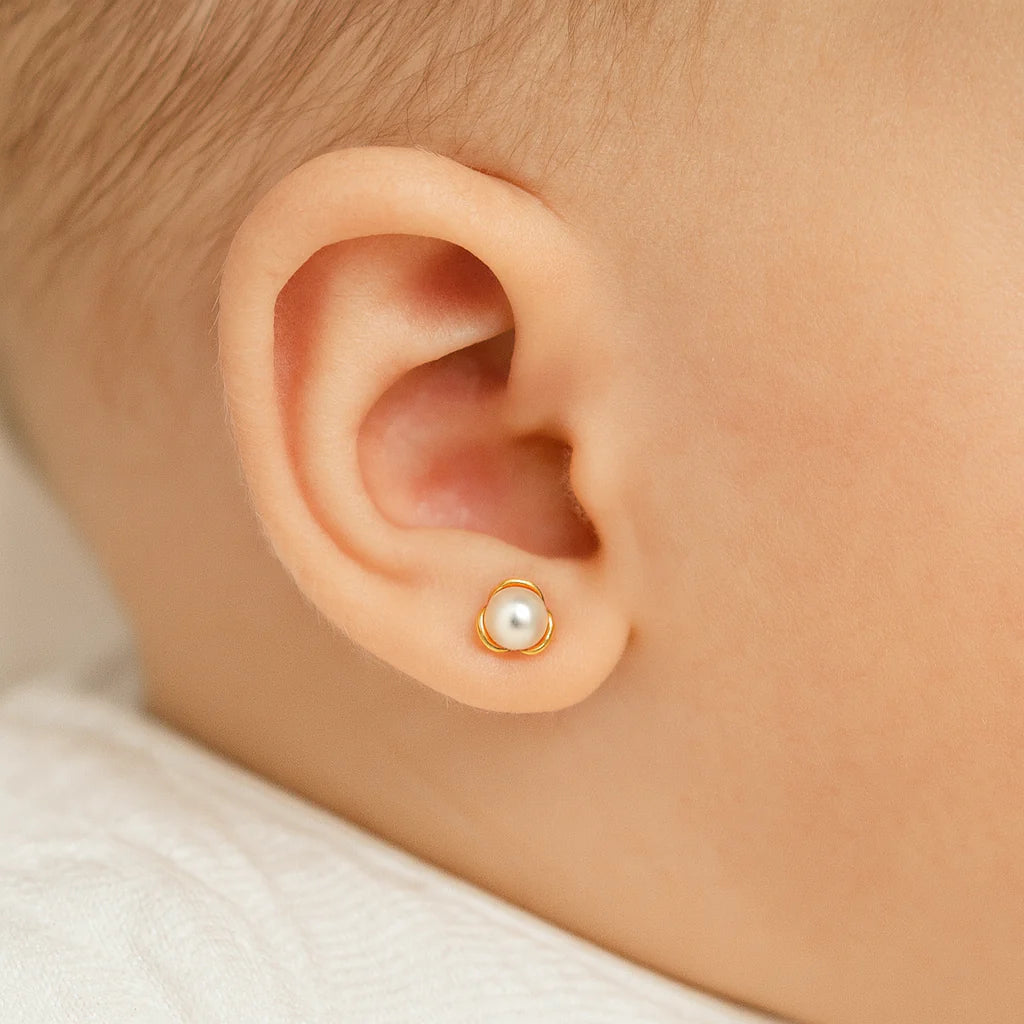 Aros Abridores de Perla con Pistilo y Oro 18k (4mm)