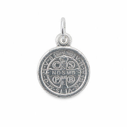 Cruz de San Benito con la palabra PAX, medalla de plata 925, 8 mm de diámetro.