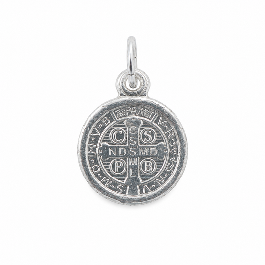 Cruz de San Benito con la palabra PAX, medalla de plata 925, 8 mm de diámetro.